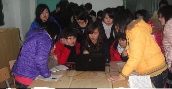 电子商务协会 - 教授网页设计